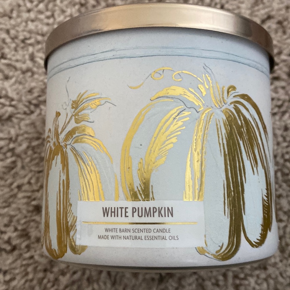B&BW White Pumpkin 3 wick candle